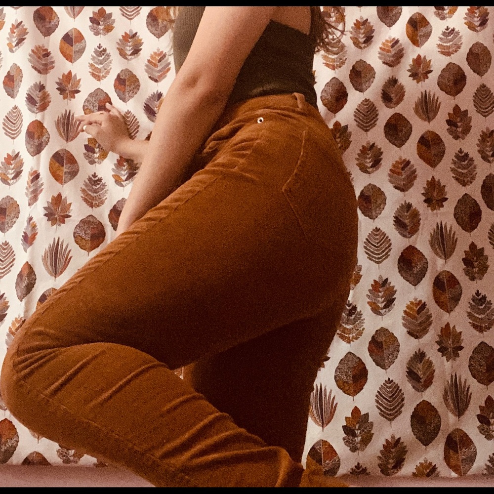 Corduroy brown pants 👖💕